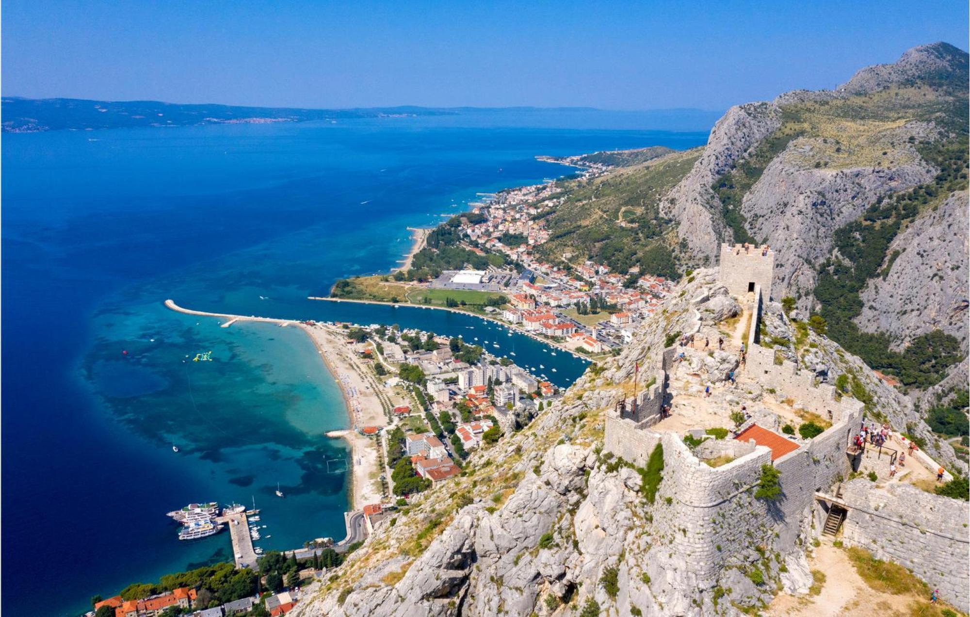 Gorgeous Apartment In Omis With Kitchen Εξωτερικό φωτογραφία